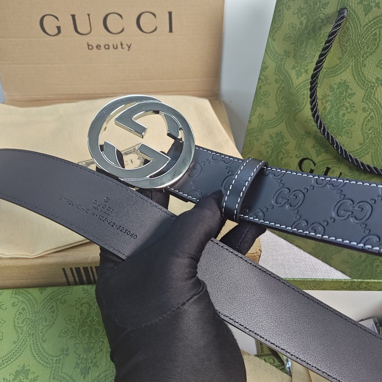 G*u*i belts